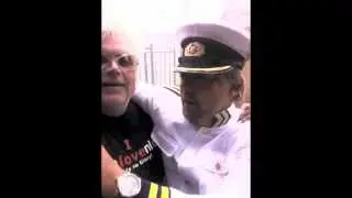 De kapitein en de burgemeester in Venlo op het Seniorenfeest ZPF 2012.m4v