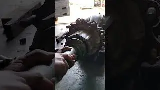 hub nut installation #shorts #short #gaming #youtubeshorts #gamingphone #hub #mechanic #3dmachine