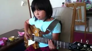 Audrey plays guitar-I can't hear you-The Dead Weather 90K+ (ROCKSMITH)