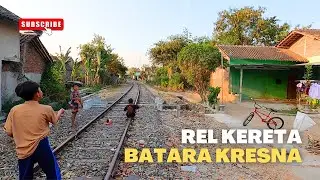 Menyusuri Rel Kereta Api Batara Kresna Jurusan Solo - Wonogiri