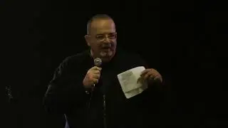 יצחק גוילי קורא שני שירים בערב סקס וארוטיקה