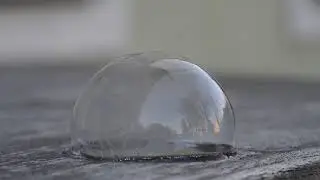 Gefrorene Seifenblase - Frozen Soapbubble -15,5 °C