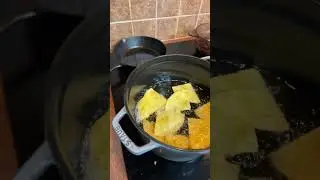 Homemade Tortilla chips!! Save money make it yourself!! #findfood #tortilla #fresh