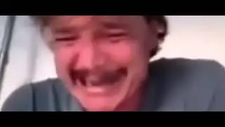 Индус плачет
