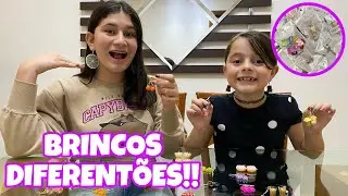 ABRINDO BRINCOS DIFERENTÕES!