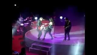 Natalia Oreiro - Que Digan Lo Que Quieran (in Saratov 16.12.14)
