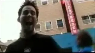 Mike Shinoda (Música : In between - Linkin Park)