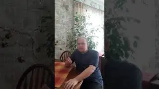 Ринат Камалиев рассказывает стихотворение Николая Гумилева "Шестое чувство".