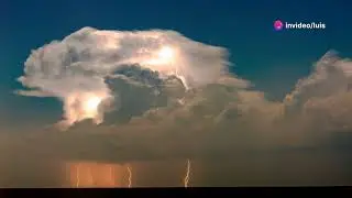 Tormenta Épica  Lluvia y Truenos Increíble