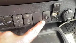 2018 RAV4 XLE AWD - $25,995 Plus HST and Licensing