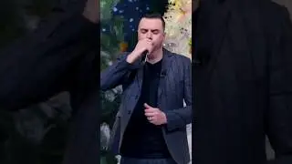 Vani Gjuzi - Më Shikon Me Buzë Në Gaz Nkosov Show