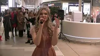 Солисты хора PRIMAVERA выступают в Меге. Город Омск.