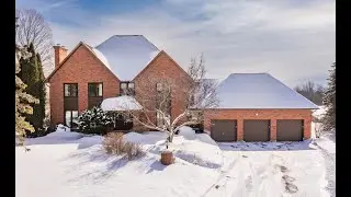SOLD - Stunning in Cedarhill Estates