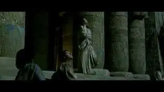 Escena de Ágora (2009) - Hipatia y sus alumnos hablan del Heliocentrismo.