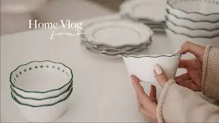 Home Vlog Four | Welcome to my garden, meet my magpie friend, unboxing new dinnerware