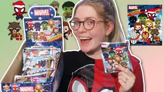 Christmas Marvel MYSTERY Bag Clips UNBOXING! | Christmas in July