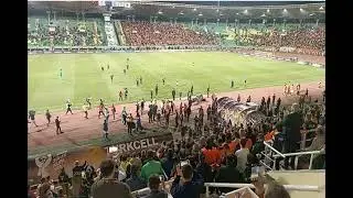Галатасарай - Фенербахче , Фенербахче ушли с поля на 1-й минуте в знак протеста