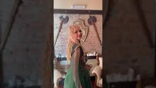 Am filmat 2 videoclipuri într-o locație de basm, cu ținute de basm 💚🏰
