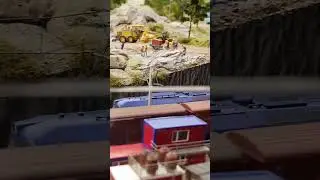 КАК Едут Поезда и Составы по Огромной Железной ДОРОГЕ