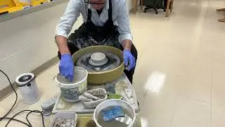 Throw a bowl on the wheel