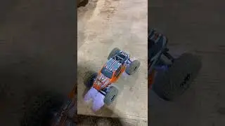 How neat is this? #RC #1/24scale #axial #ax24 #crabwalk #quadrasteer