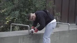 NICHT MAL DAS MINDESTE