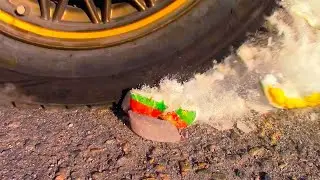 Давим Игрушки во льду