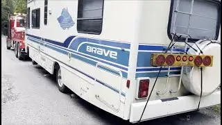Ищу клиента в лесу ! Эвакуация старого Автодома с лесной стоянки.