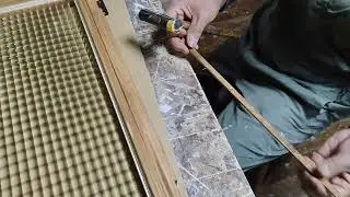 【DIY家具】扉の割れたガラスを交換してみよう！（かるく音声解説）