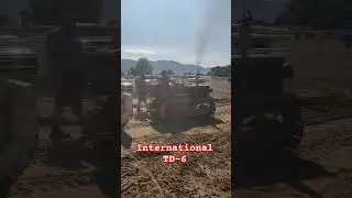 #farmall #international #diesel #tractor #crawler #tractorpulling