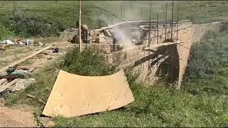 Идёт реставрация старинного-арочного моста в с.Кандик!