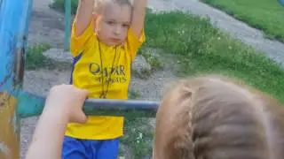 Доча акробатка