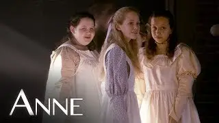 The Costumes of Anne | Behind the Scenes
