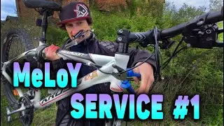 Ремонт велосипеда на дорозі. Заміна тросика передач. Вело траса неподалік Рівного (Карпова долина)