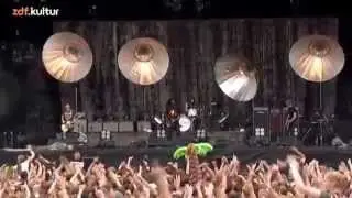 BLOC PARTY  live