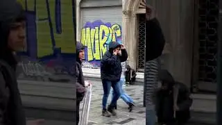 City beats: street drummer extraordinaire🥁 #istanbul #istiklal #shorts #short #streetmusic