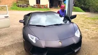 БАБУЛЯ КУПИЛА СЕБЕ ЛАМБОРГИНИ НА ПЕНСИЮ.. БАБУШКИНА ПЕНСИЯ 11 900 000 РУБЛЕЙ