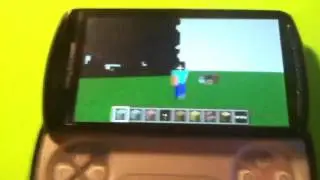 MINECRAFT XPERIA PLAY CROUCHING!!