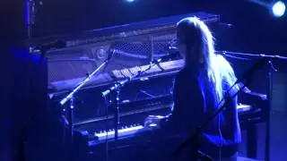 London Grammar - If You Wait (HD) Live In Paris 2014