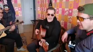 Грусть пилота у Жеки на кухне 🎸 Мы вышли из бухты