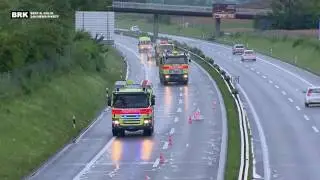 Uster ZH: Blaulicht-Einsatz der Feuerwehr Uster auf der Autobahn A53