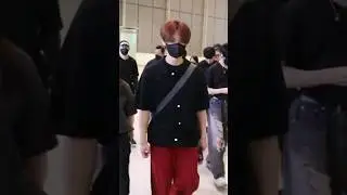 Stray Kids headed to Qingdao, China for YZY Offline Fansign