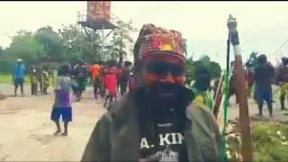 P3R4NG SUKU DITIMIKA , PAPUA