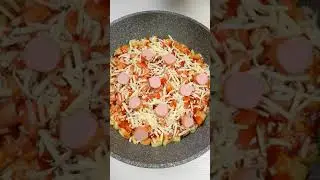 Пицца из хлеба на сковороде