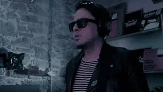 Stranger and lovers: Redemption (Live sesion)