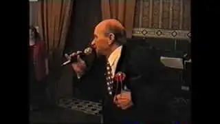 Ленин на свадьбе :)