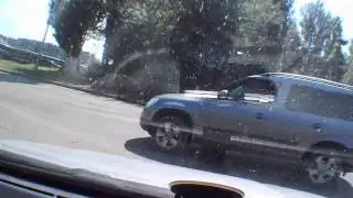 ударили в зад на перекрестке.
