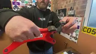 Andy Cam reviews Pipe Vise's Bigfoot pipe vise and Amigo wrench