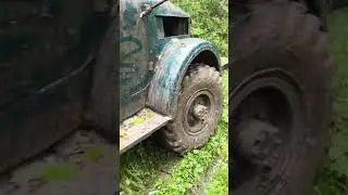 Техника СССР. Тайга едем на избу.