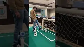 Robot Calciatori: esempio di calcio di rigore